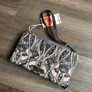 Sakroots wallet wristlet